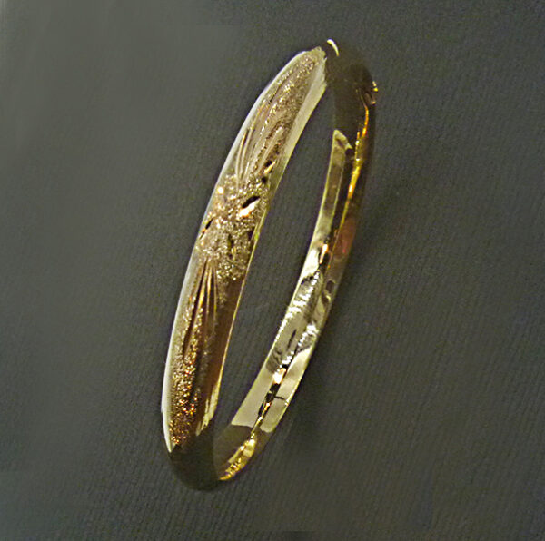 14Karat solid Yellow gold Baby puffed Bangle with Open clasp.