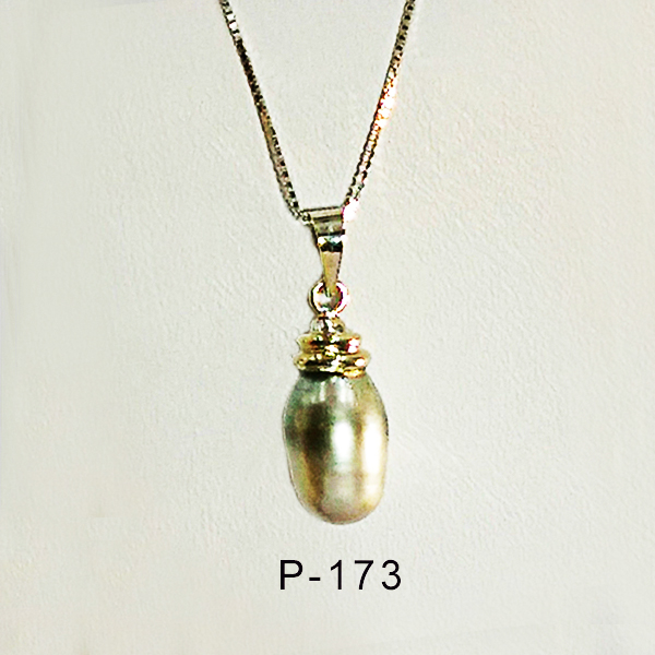 Tahitian light Gray tear drop pearl pendant
