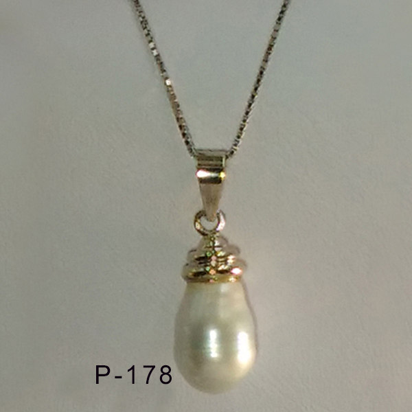 Tahitian white tear drop pearl pendant.