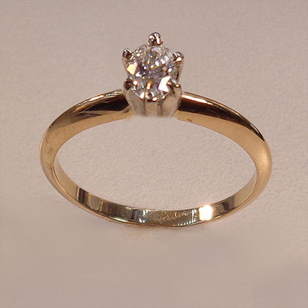 Fine diamond 0.10ct. solitaire ring