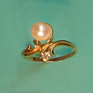 R-149-7mm-Pearl-with-.04dia-ring