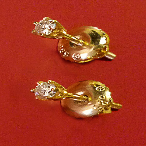 14 karat yellow gold earrings