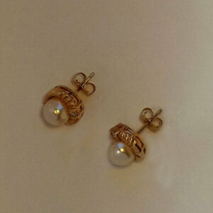 6½mm size Cultured pearl in 14Karat yellow gold